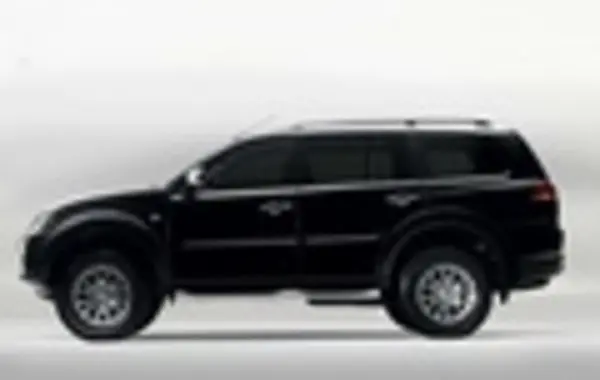 Mitsubishi Pajero Sport II-3