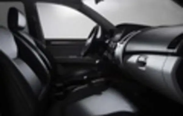 Mitsubishi Pajero Sport II-7