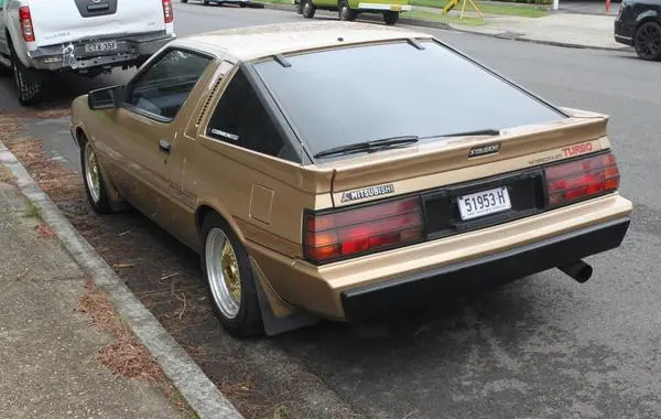 Mitsubishi Starion (A18_A)-1