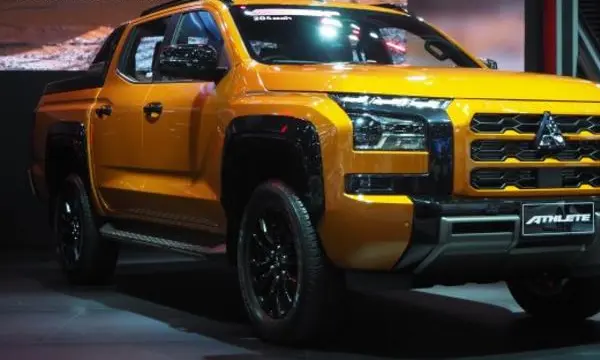 Mitsubishi Triton VI Double Cab