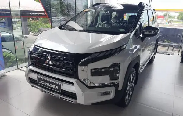 Mitsubishi Xpander Cross (facelift 2022)-3