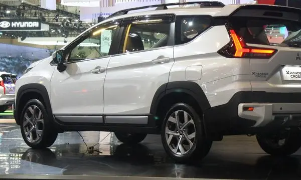 Mitsubishi Xpander Cross (facelift 2022)-1