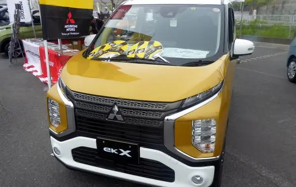 Mitsubishi eK X-7