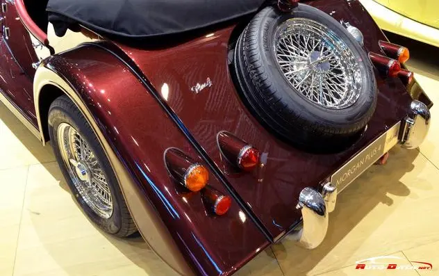 Morgan Plus 4 (2005)-5