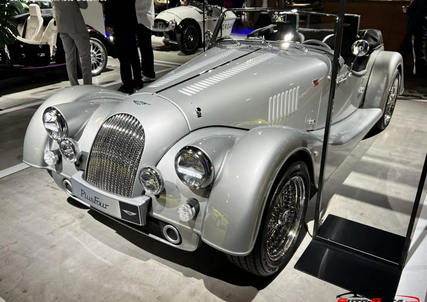Morgan Plus Four-16