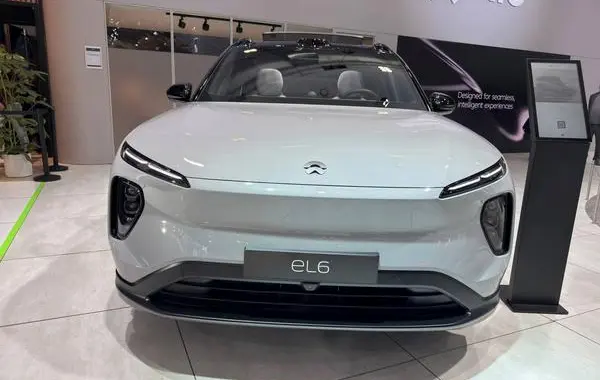 NIO EL6-4