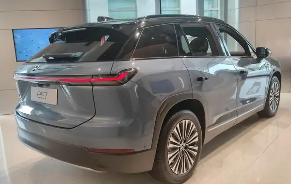 NIO ES7-1