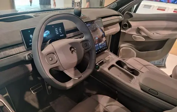 NIO ES7-3