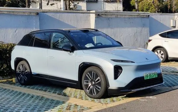 NIO ES7