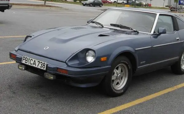 Nissan 280 Zx,zxt (HGS130)