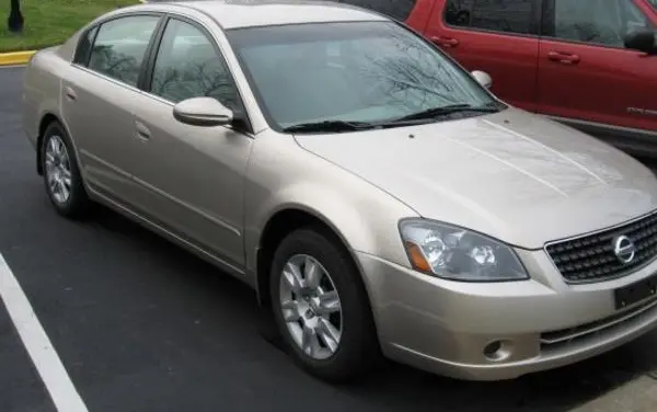 Nissan Altima III