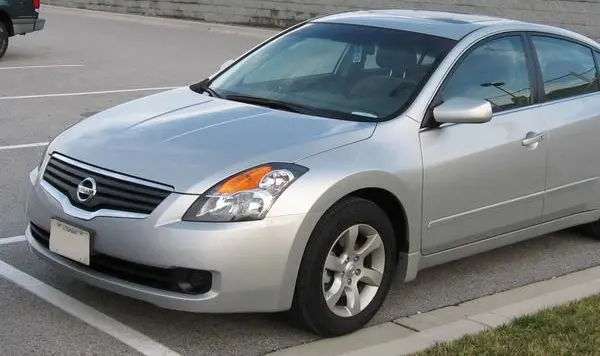Nissan Altima IV-0