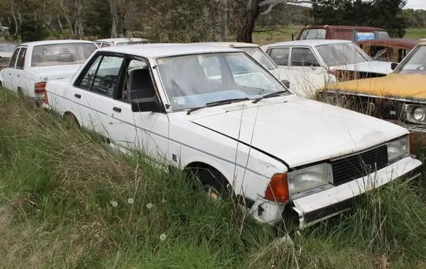 Nissan Bluebird (910)