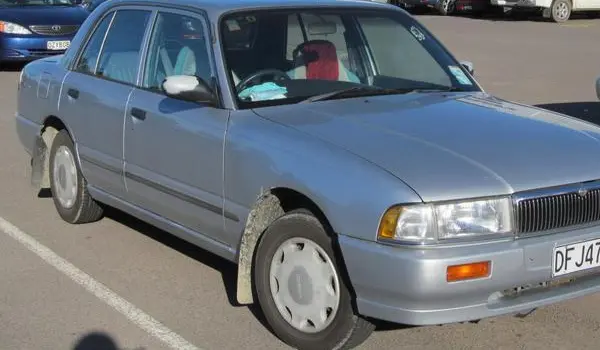 Nissan Crew (K30)-1