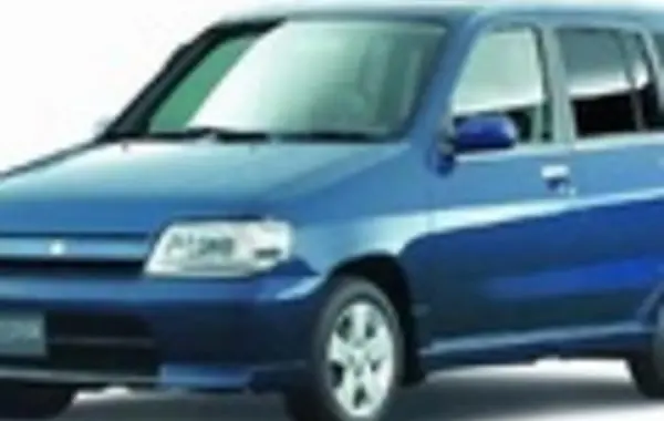 Nissan Cube (Z10)-4