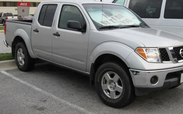 Nissan Frontier II Crew Cab (D40)