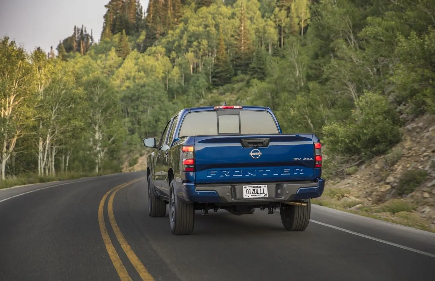 Nissan Frontier III Crew Cab-1