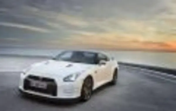Nissan GT-R (R35, facelift 2010)-2