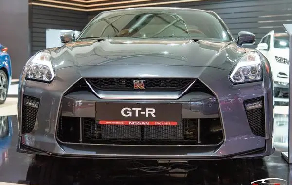 Nissan GT-R (R35, facelift 2016)-1