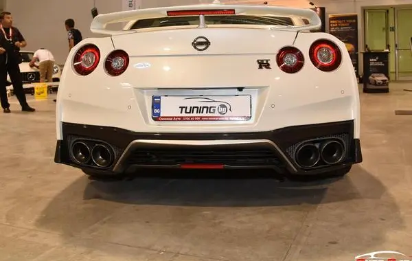 Nissan GT-R (R35, facelift 2016)-3