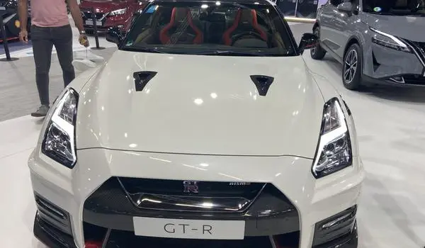 Nissan GT-R (R35, facelift 2016)-2