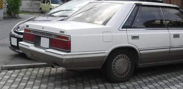 Nissan Laurel (JC32)-0