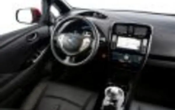 Nissan Leaf I (ZE0)-2