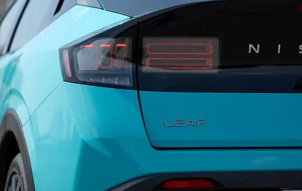 Nissan Leaf III (ZE2)-8