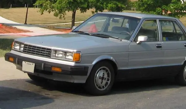 Nissan Maxima I (G910)