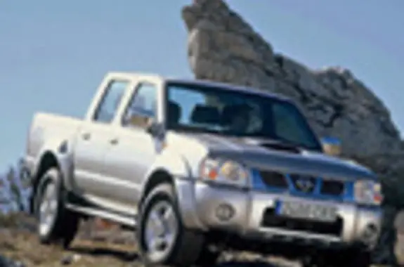 Nissan Navara II (D22)-4