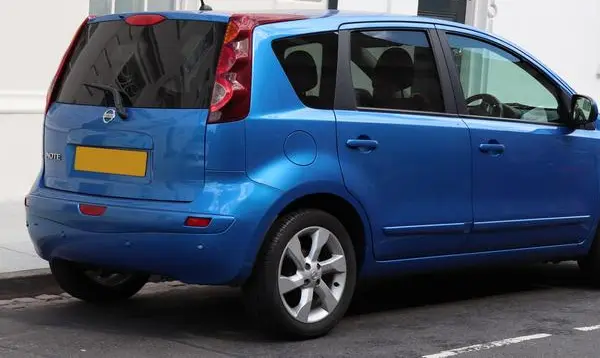 Nissan Note I (E11, facelift 2010)-1