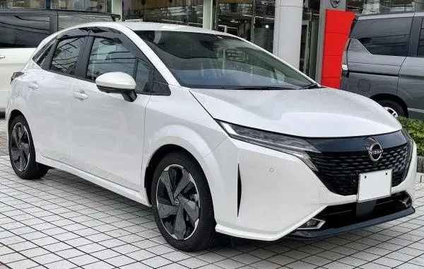 Nissan Note III (E13) Aura