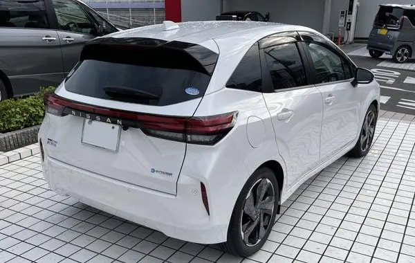Nissan Note III (E13) Aura-0