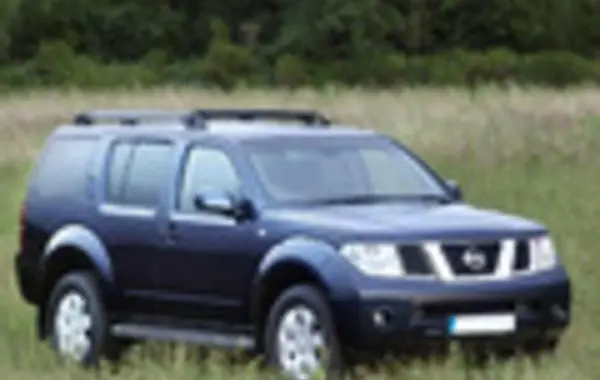 Nissan Pathfinder III-8