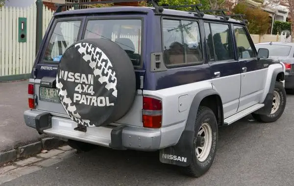 Nissan Patrol IV 5-door (Y60)-4