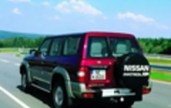 Nissan Patrol V 5-door (Y61)-7