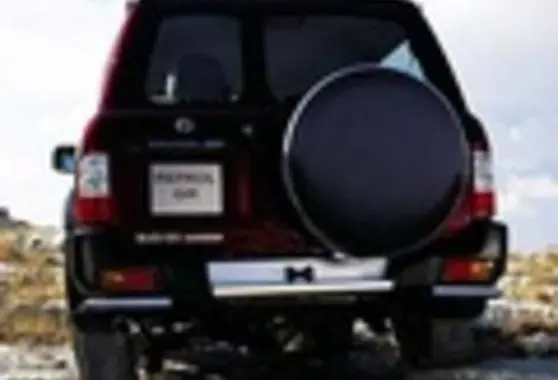 Nissan Patrol V 5-door (Y61)-5