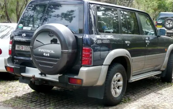 Nissan Patrol V 5-door (Y61)-0