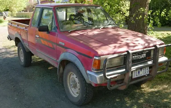 Nissan Pick UP (720)