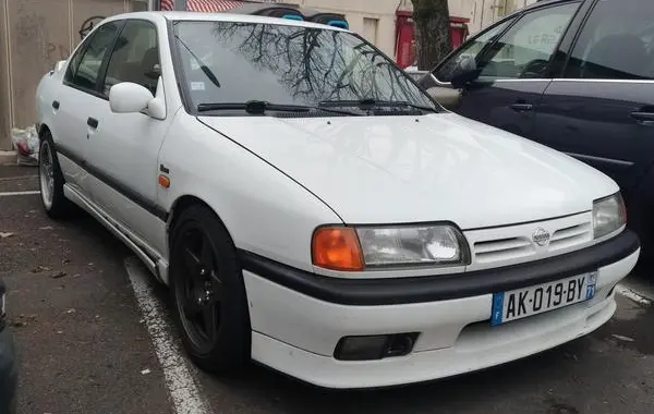Nissan Primera (P10)-1