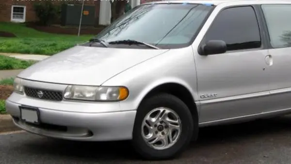 Nissan Quest (DN11)