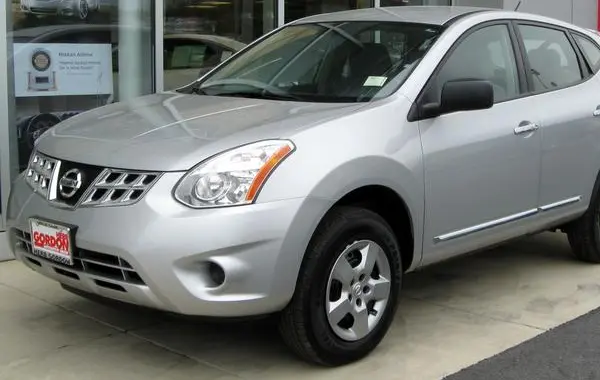 Nissan Rogue I (S35, facelift 2011)-0