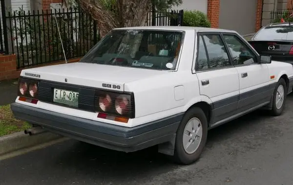 Nissan Skyline VII (R31)-2