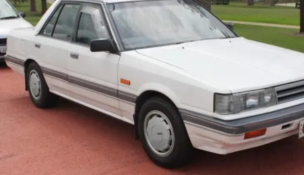 Nissan Skyline VII (R31)