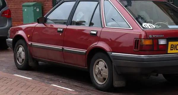 Nissan Stanza Hatchback (T11)-0