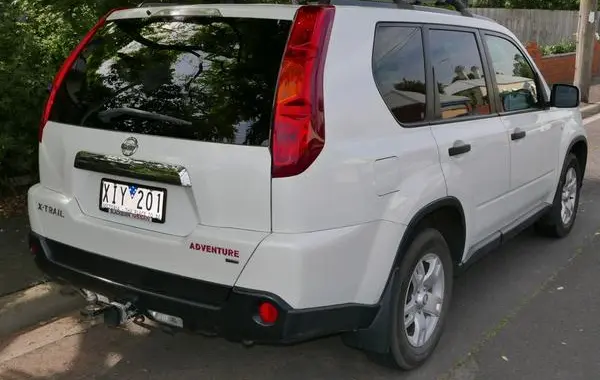 Nissan X-Trail II (T31)-6