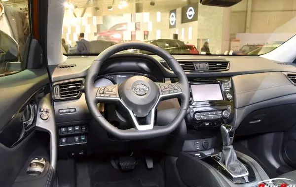 Nissan X-Trail III (T32, facelift 2017)-4