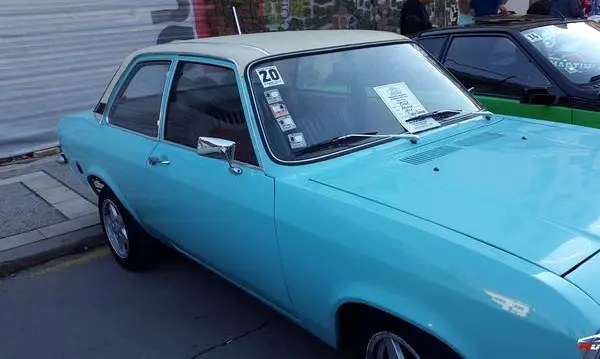Opel Ascona A 2-door-1