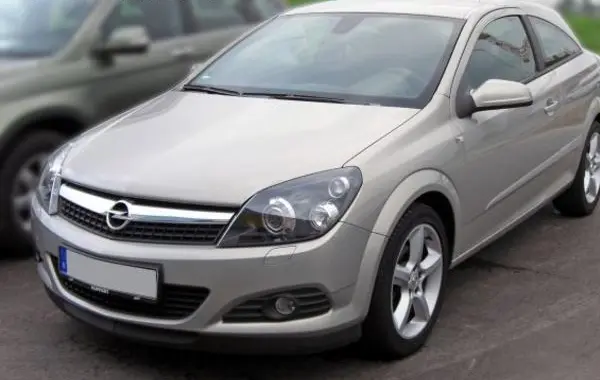 Opel Astra H GTC (facelift 2007)