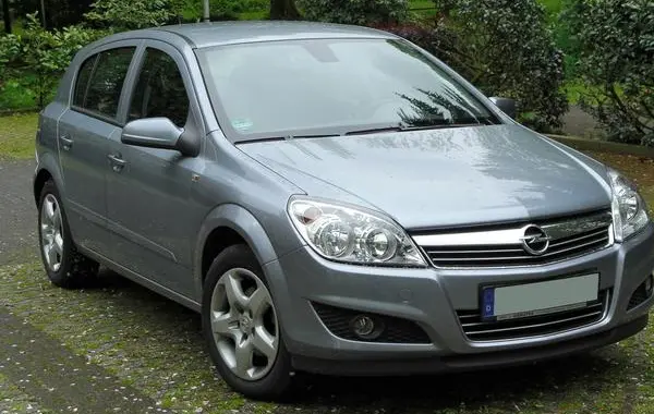 Opel Astra H (facelift 2007)-3